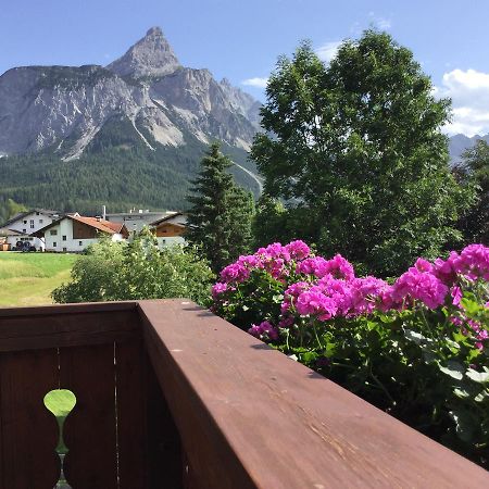 Haus Karl'S Ruh Bed & Breakfast Ehrwald Luaran gambar