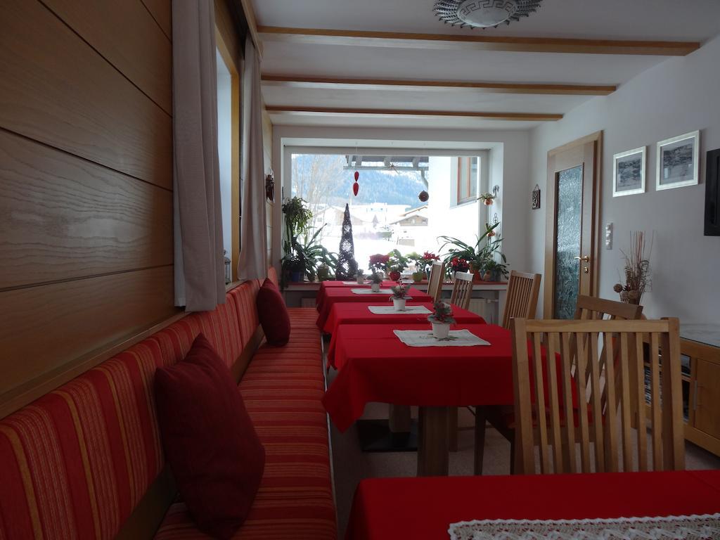 Haus Karl'S Ruh Bed & Breakfast Ehrwald Luaran gambar
