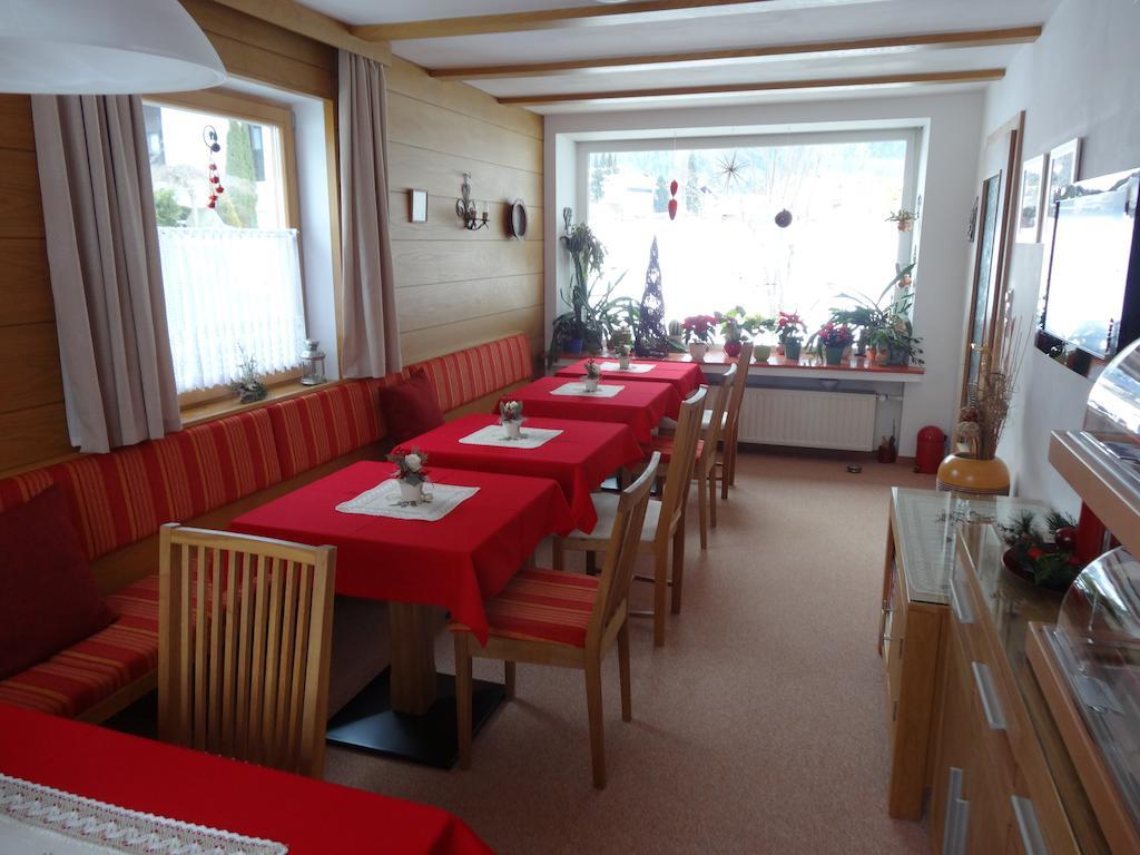 Haus Karl'S Ruh Bed & Breakfast Ehrwald Luaran gambar
