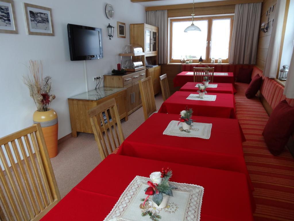 Haus Karl'S Ruh Bed & Breakfast Ehrwald Luaran gambar