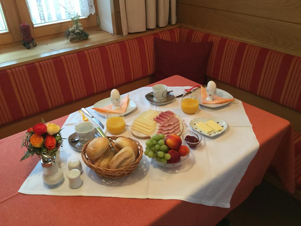 Haus Karl'S Ruh Bed & Breakfast Ehrwald Luaran gambar