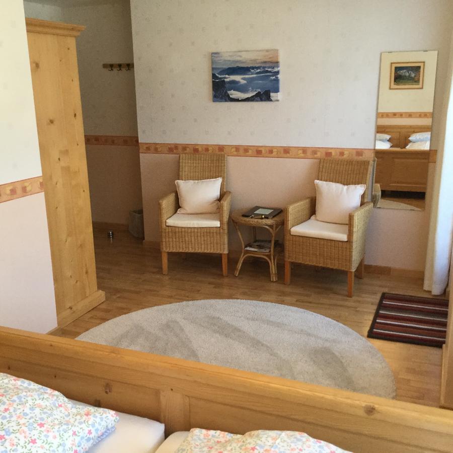 Haus Karl'S Ruh Bed & Breakfast Ehrwald Luaran gambar